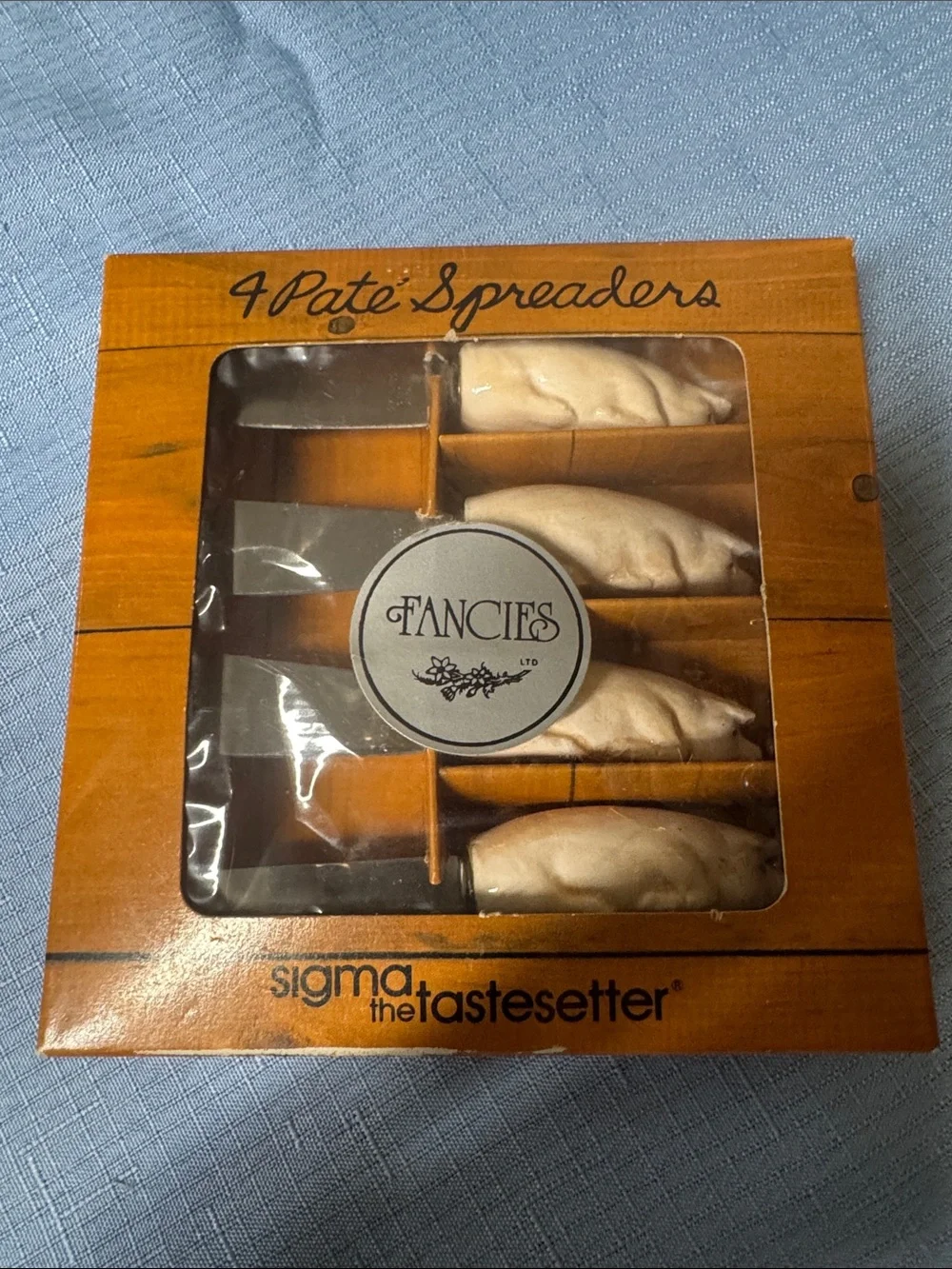 Pig Sigma The Tastesetter Fancies Ceramic-Handle Spreader Set (4 pcs)